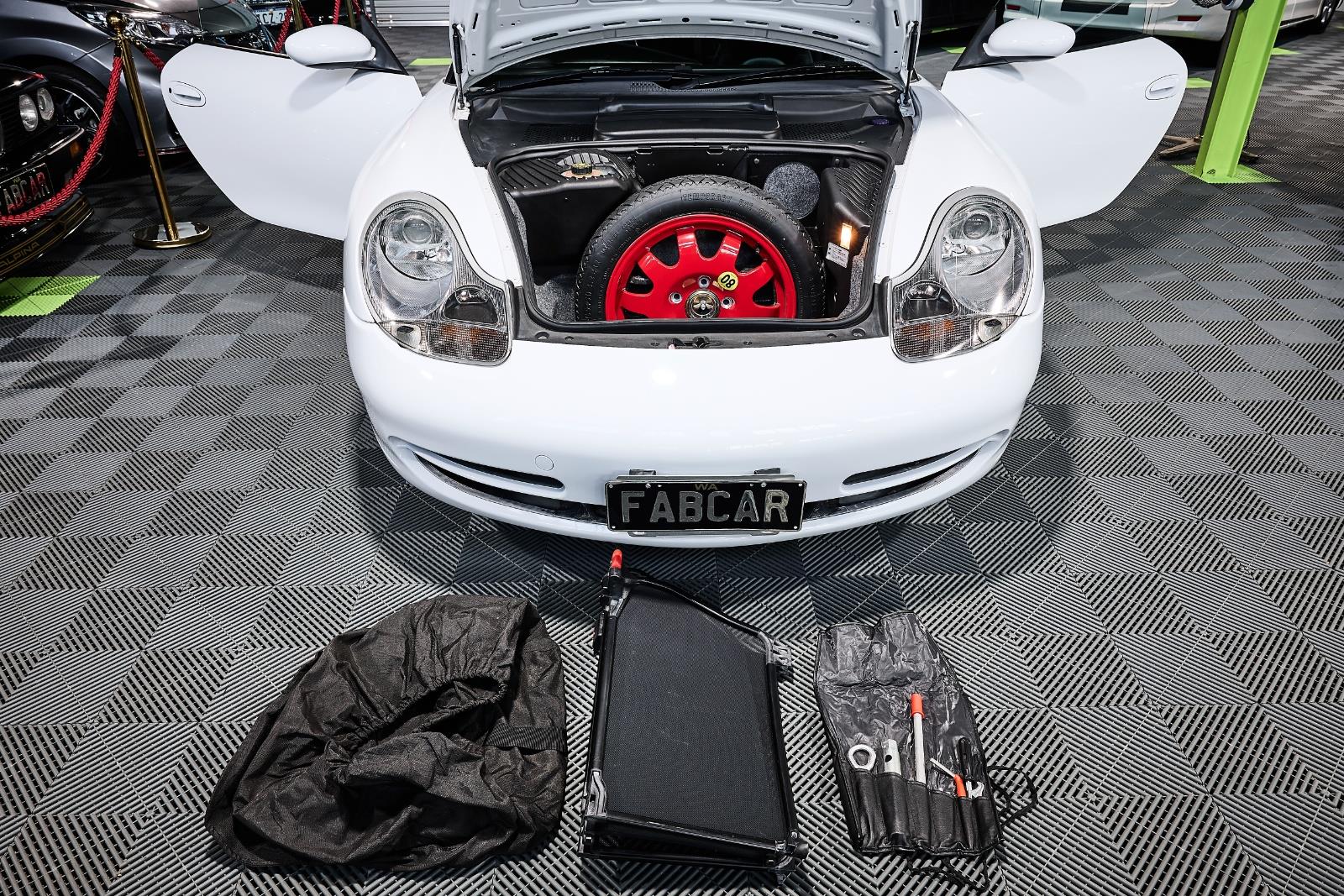 1999 Porsche 996 911 Carrera 4