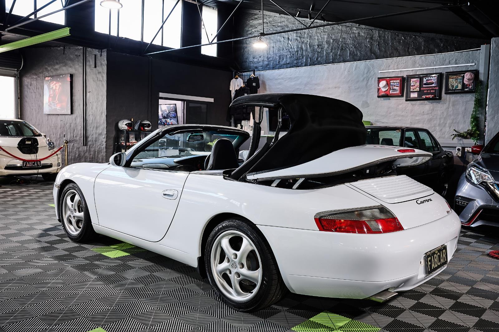 1999 Porsche 996 911 Carrera 4