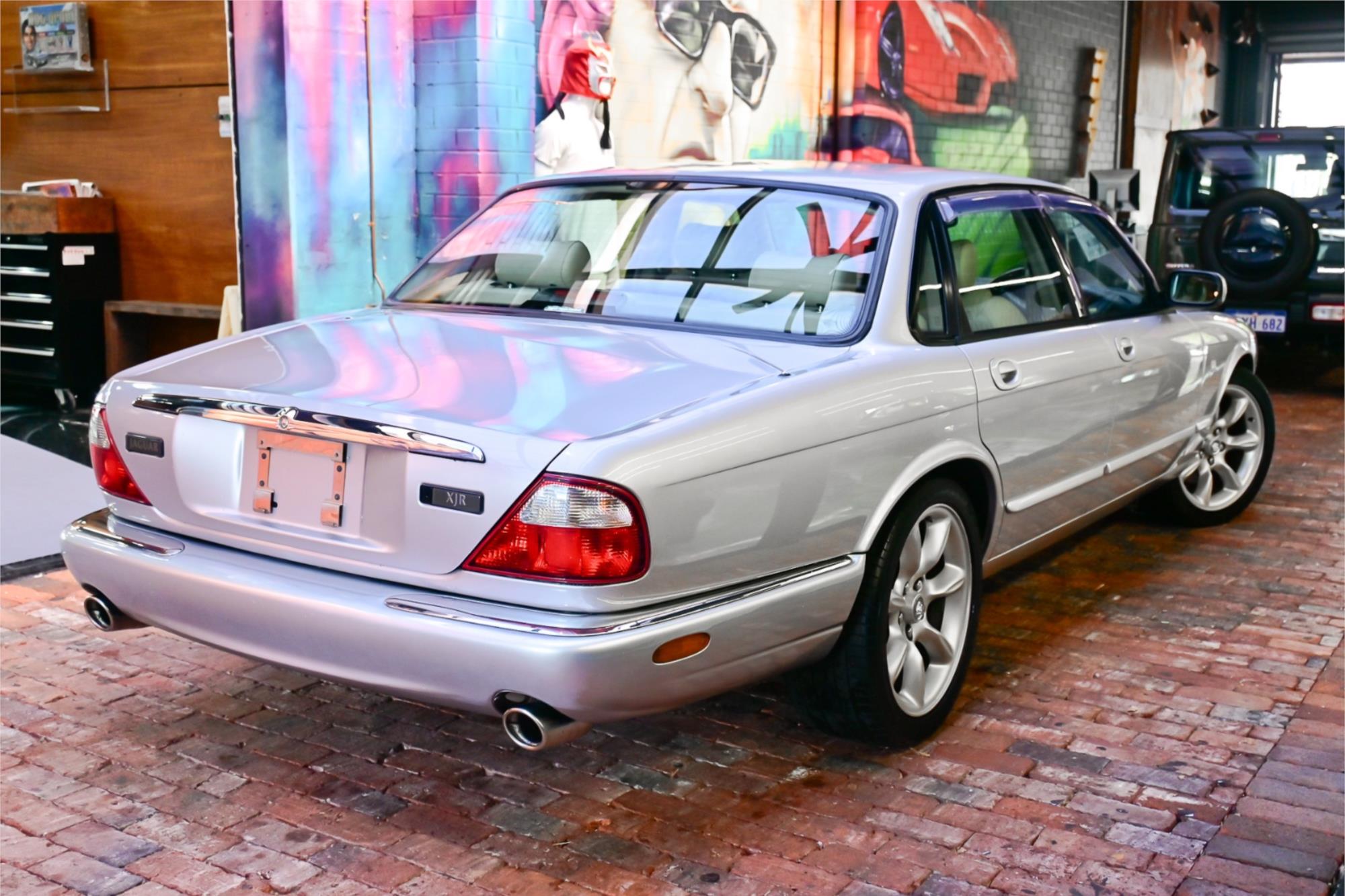 2000 Jaguar XJR (X308 generation)