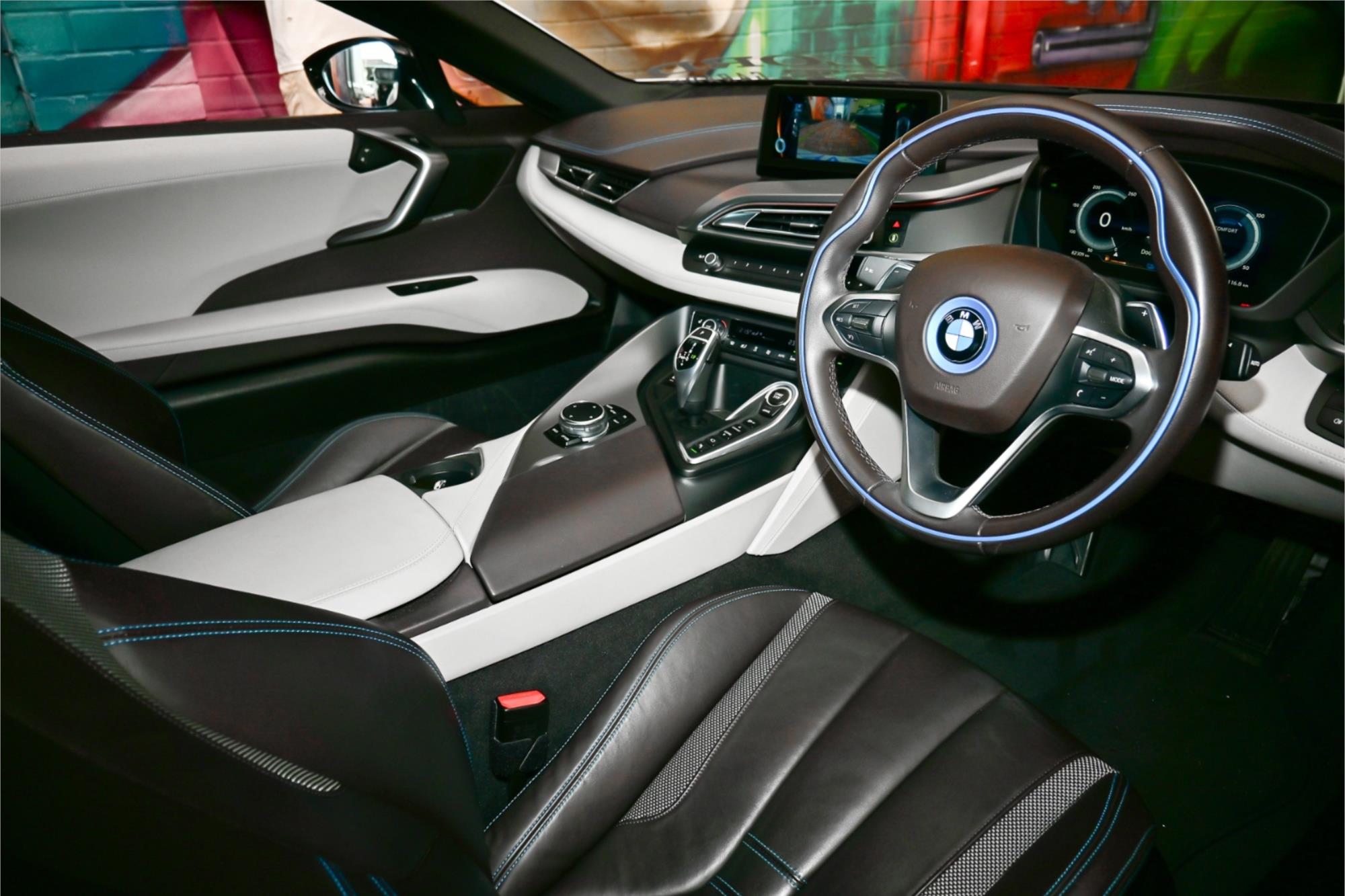 2015 BMW i8