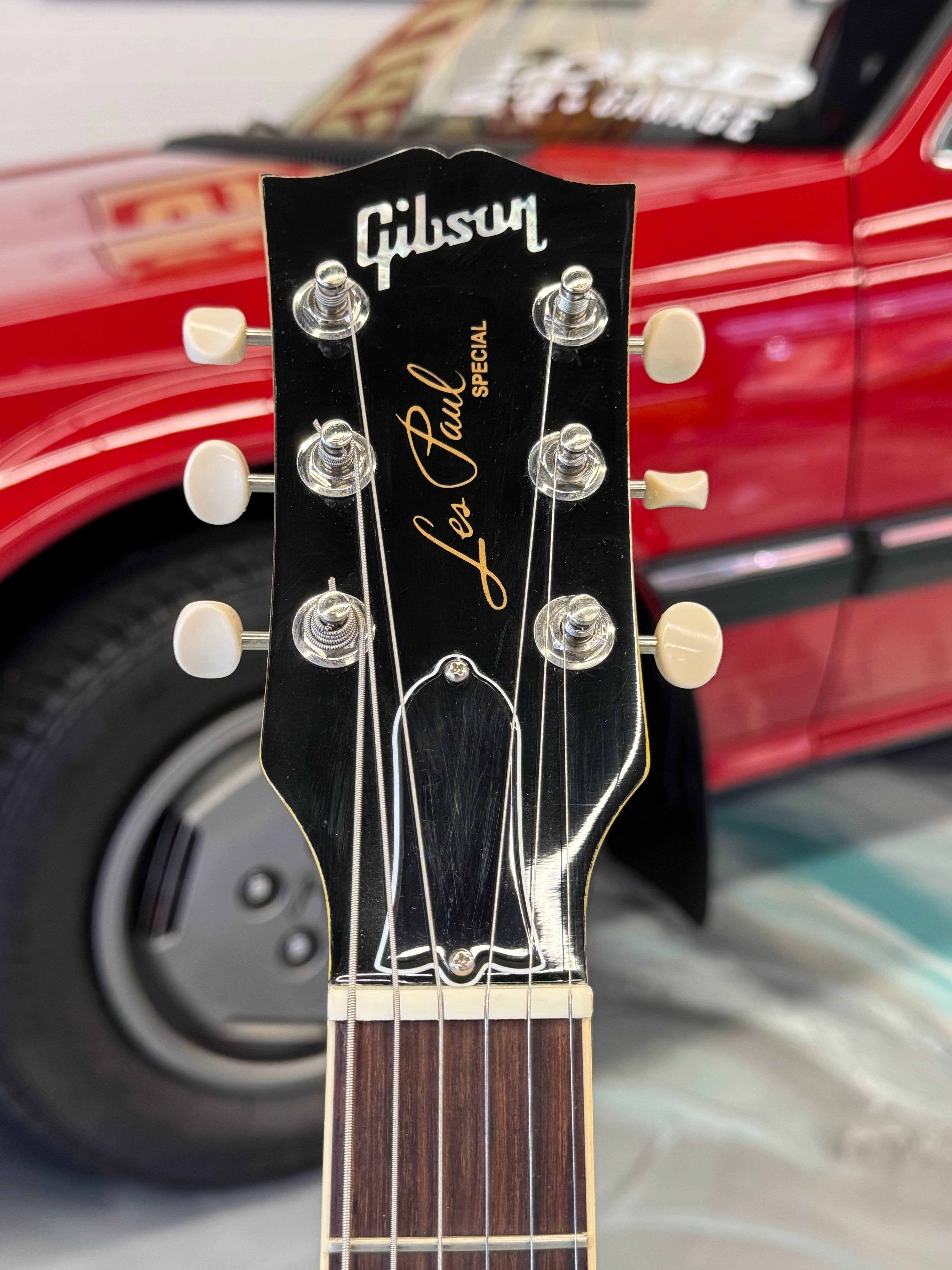2020 Gibson Les Paul Special in TV Yellow