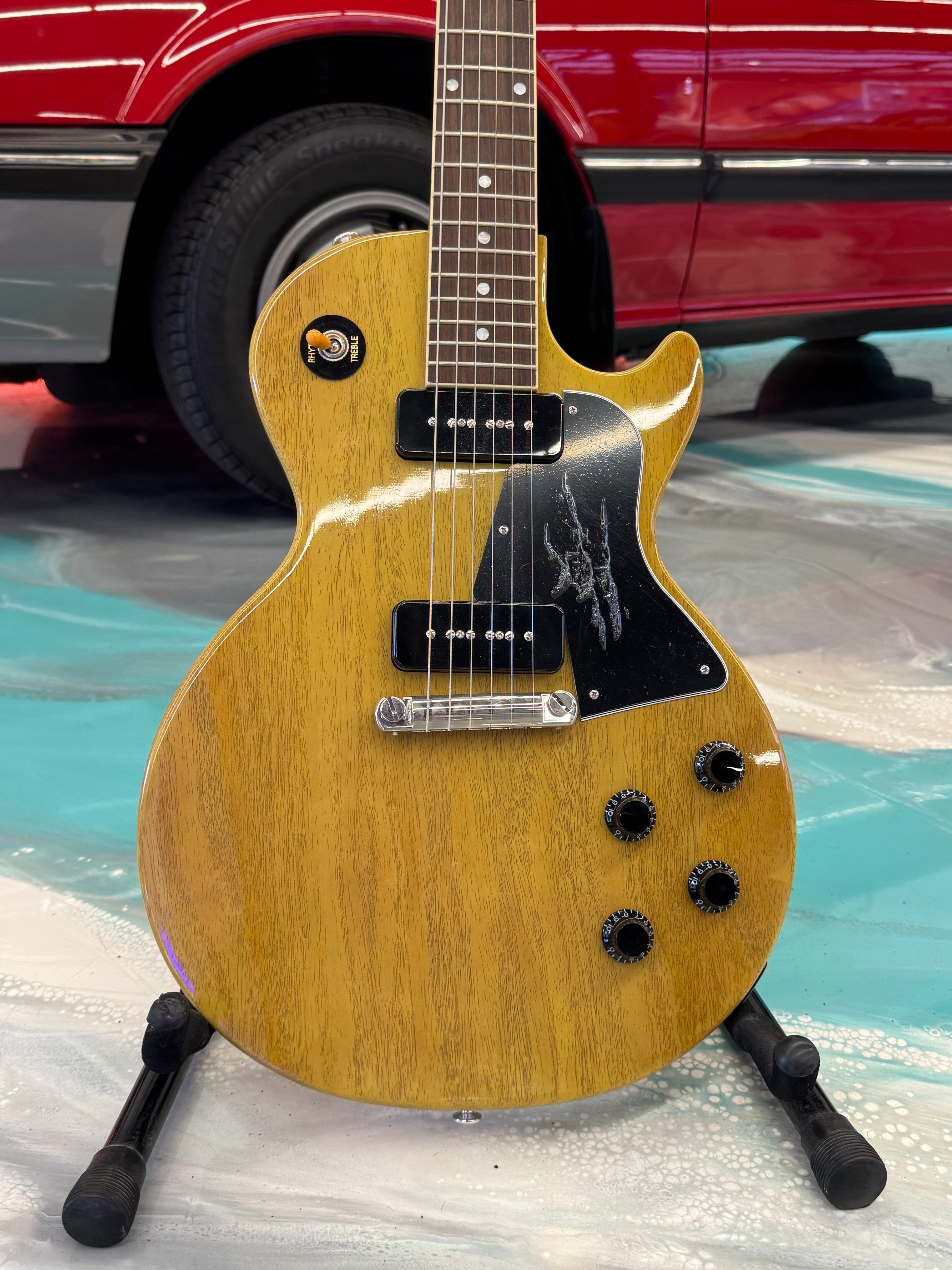2020 Gibson Les Paul Special in TV Yellow