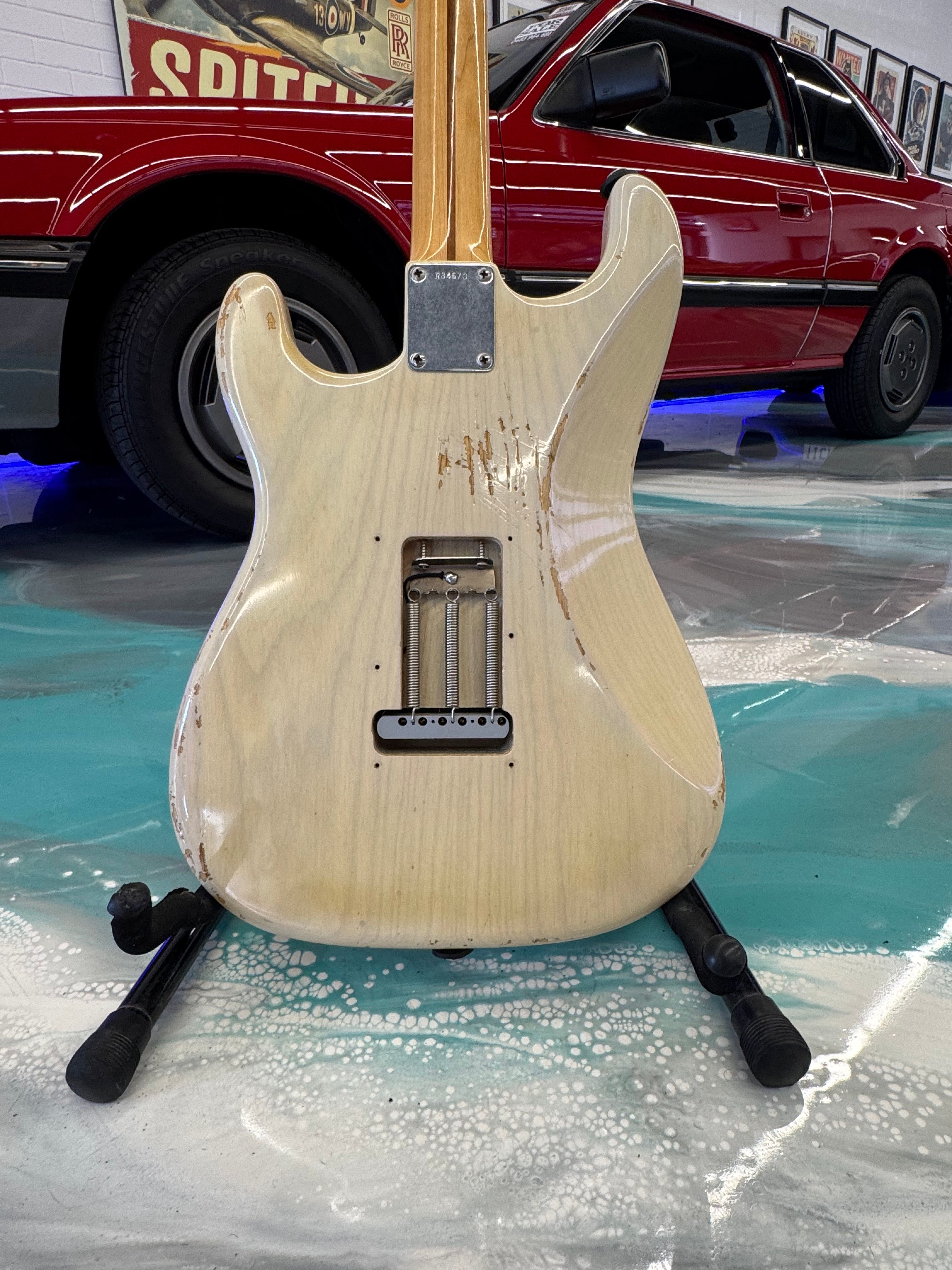 REISSUE 1956 Fender Stratocaster in Mary Kaye Relic