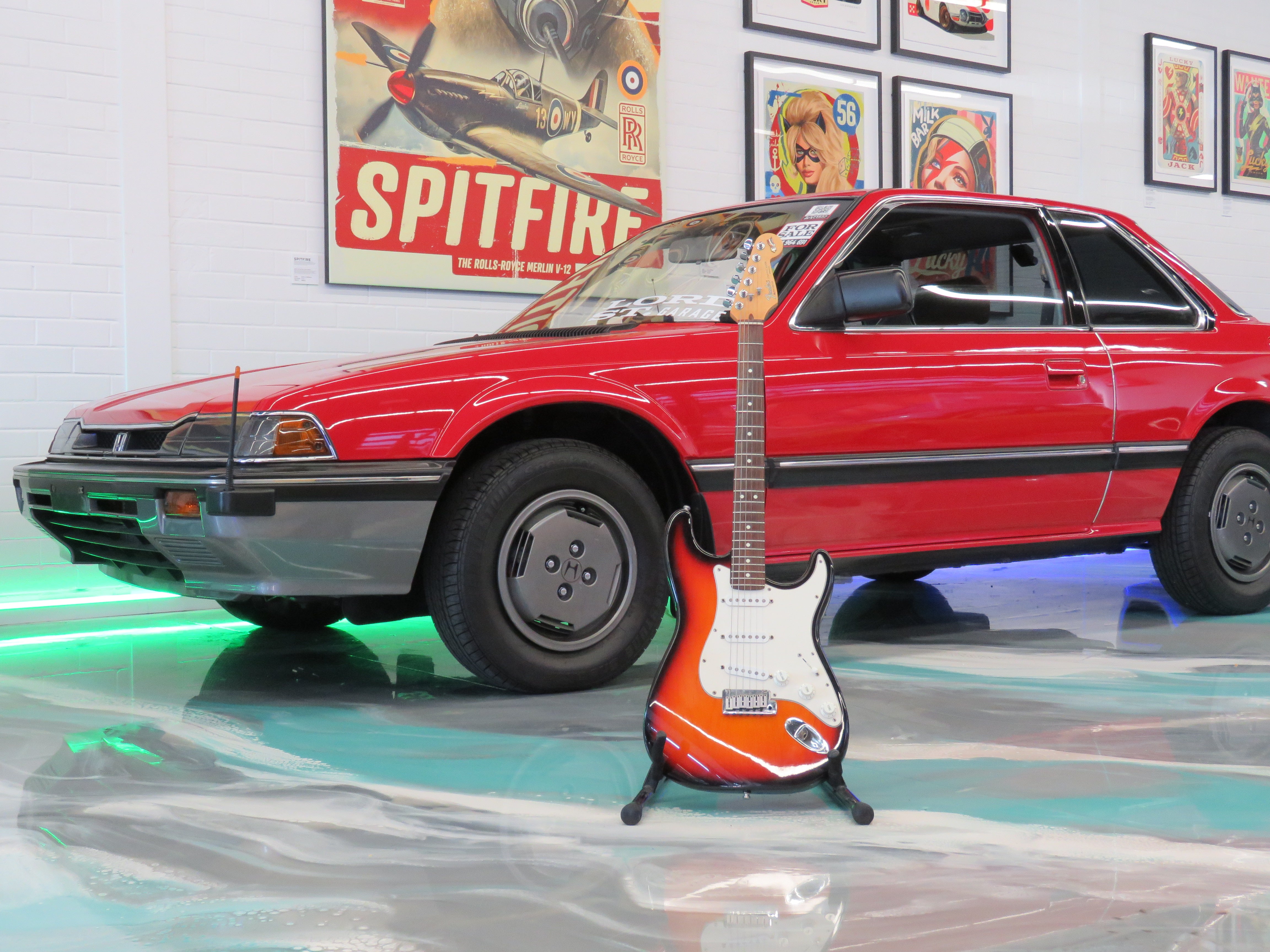 REISSUE 1954 Fender Commerative Stratocaster - Enamel Badge