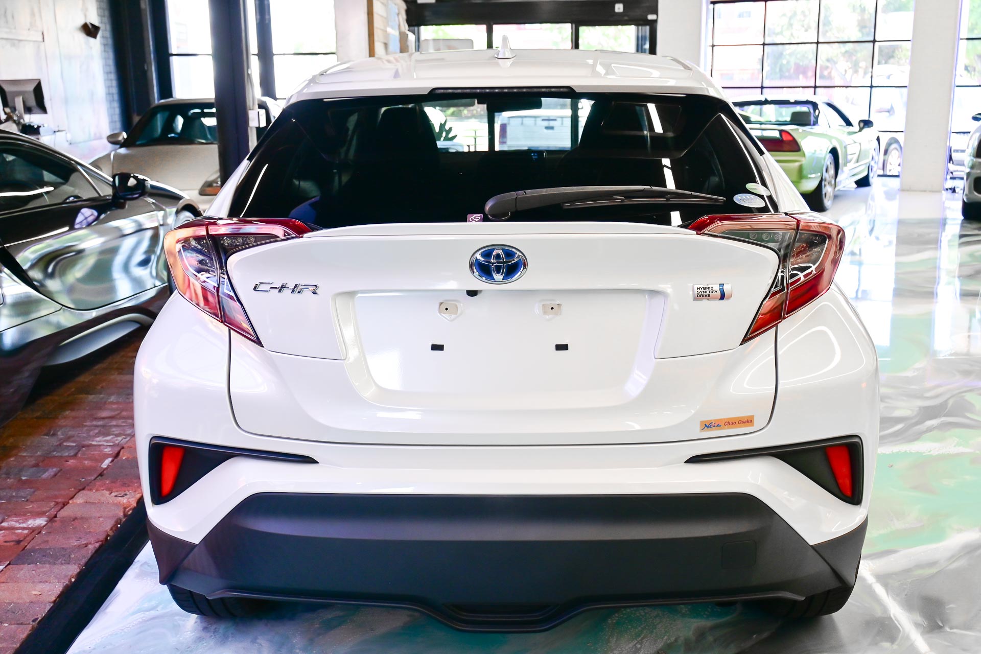 2019 Toyota C-HR S Wagon Hybrid (WHITE)