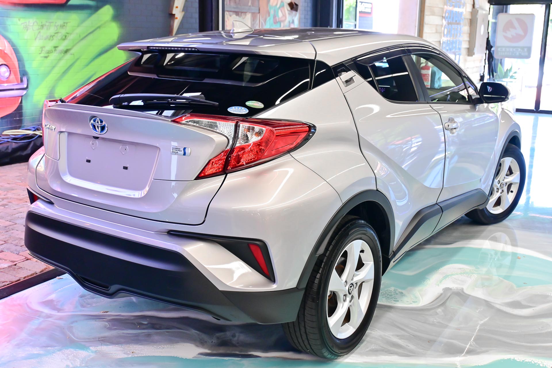 NEW ARRIVAL!! 2018 Toyota C-HR Koba Hybrid (SILVER)