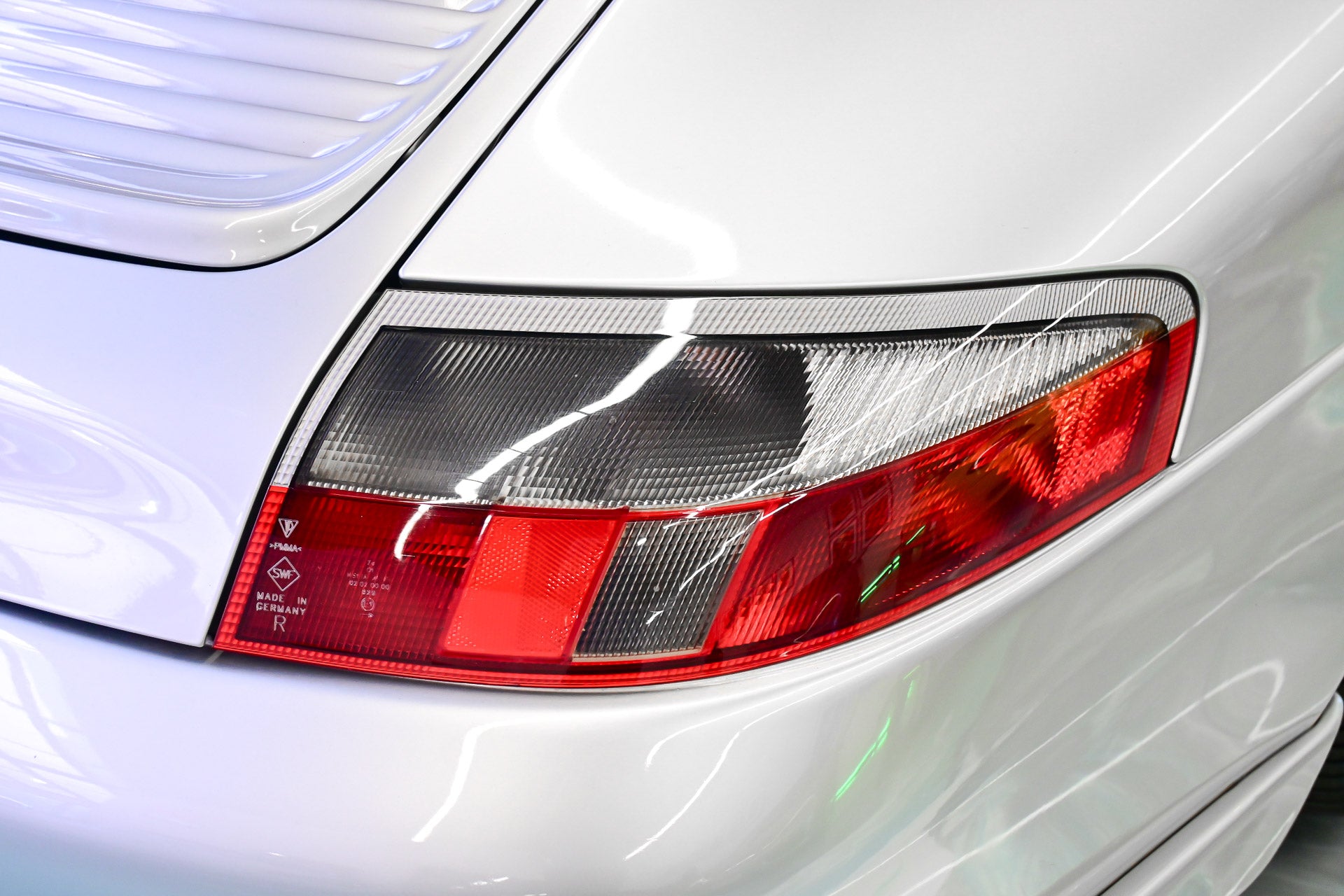 2000 Porsche 996 911 Carrera