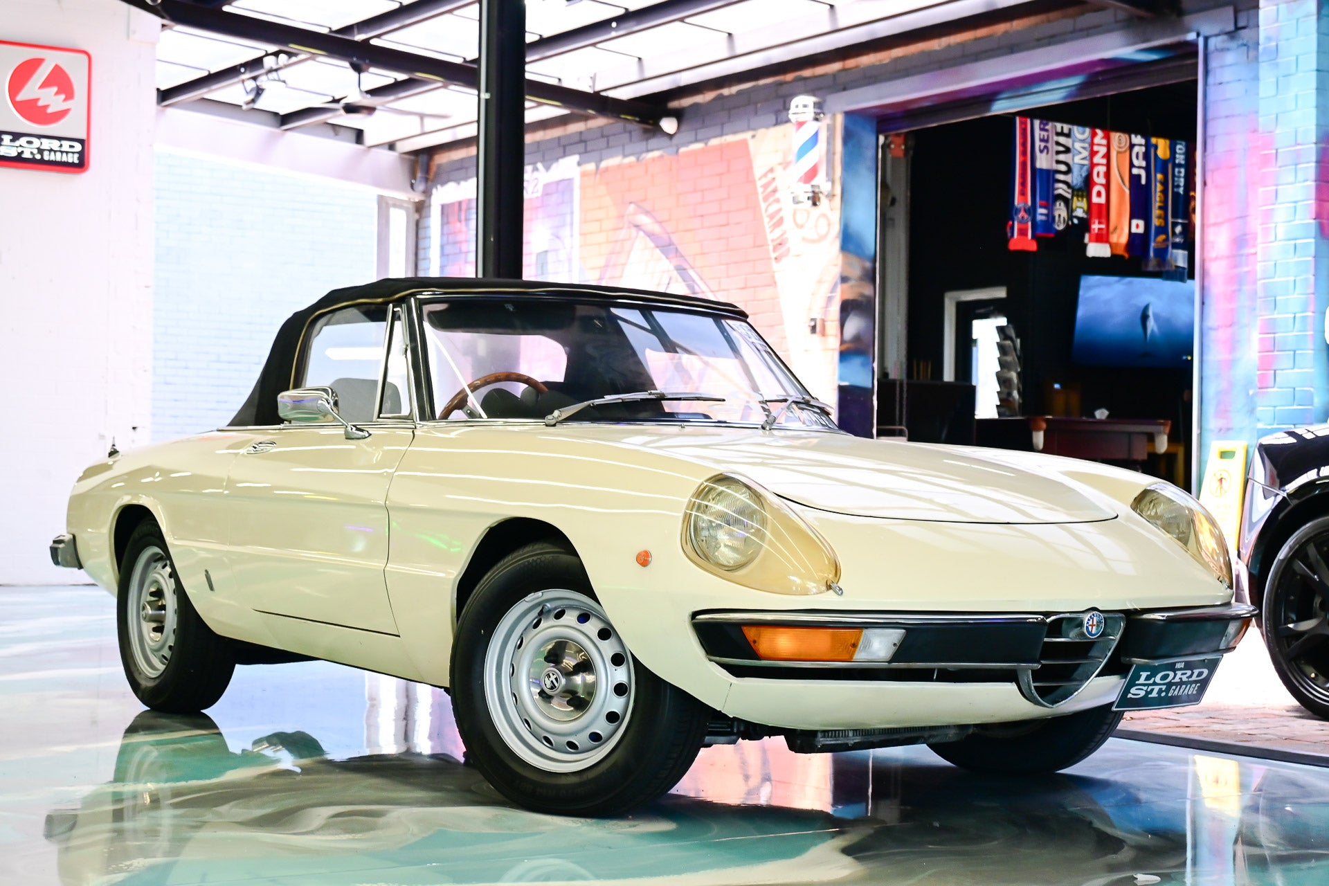 1975 Alfa Romeo Spider 2000 Veloce
