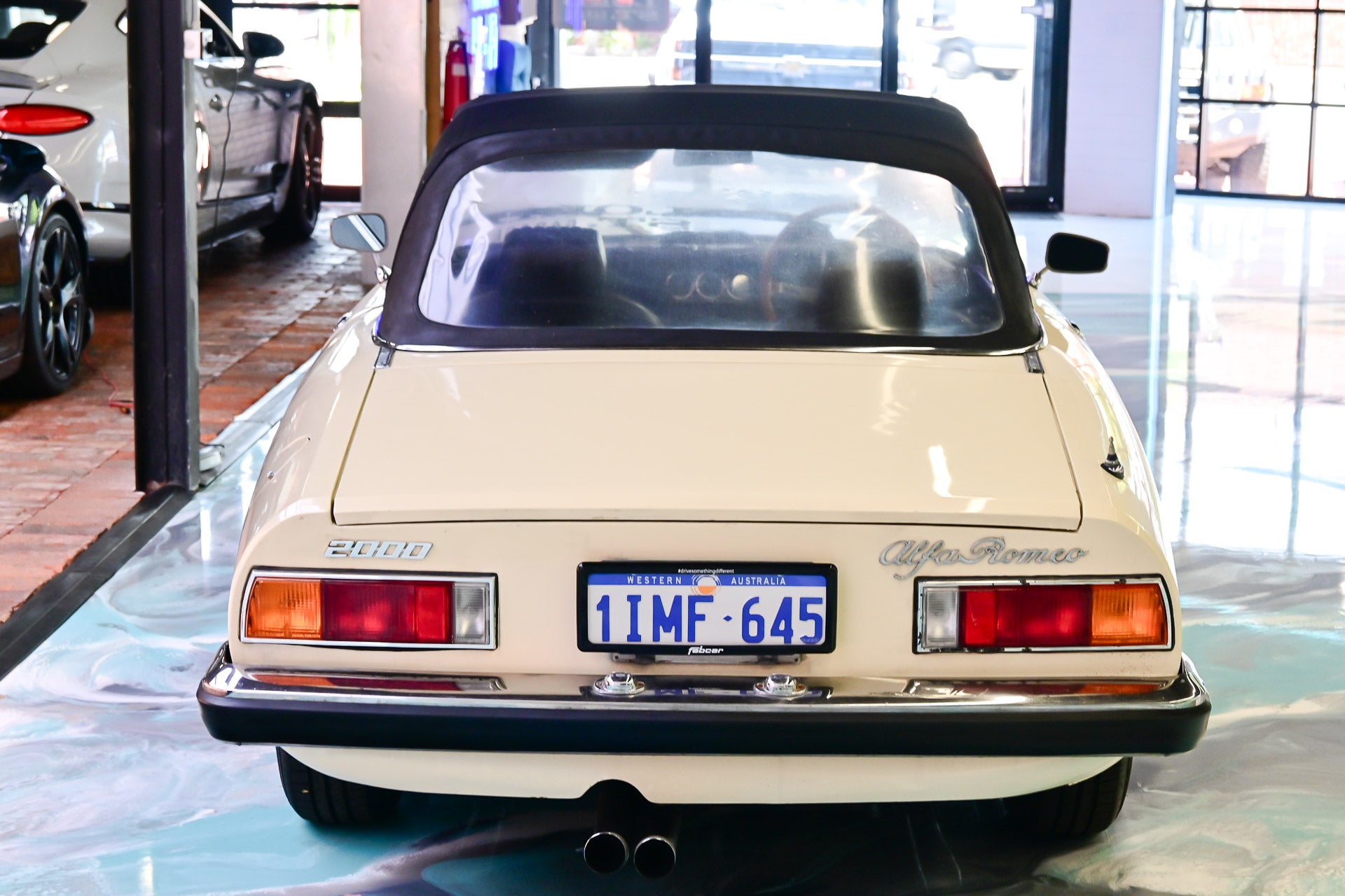 1975 Alfa Romeo Spider 2000 Veloce