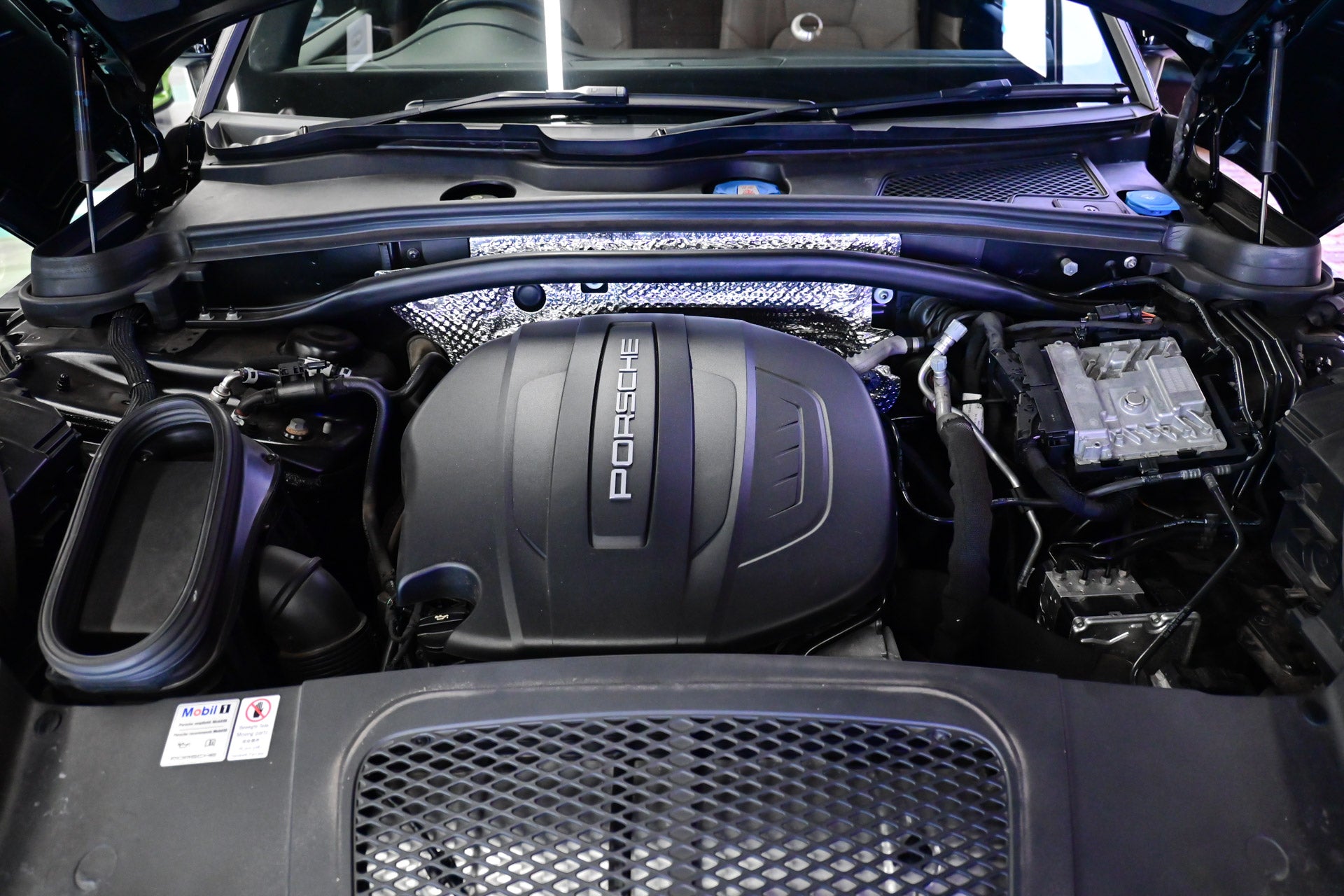 2021 Porsche Macan