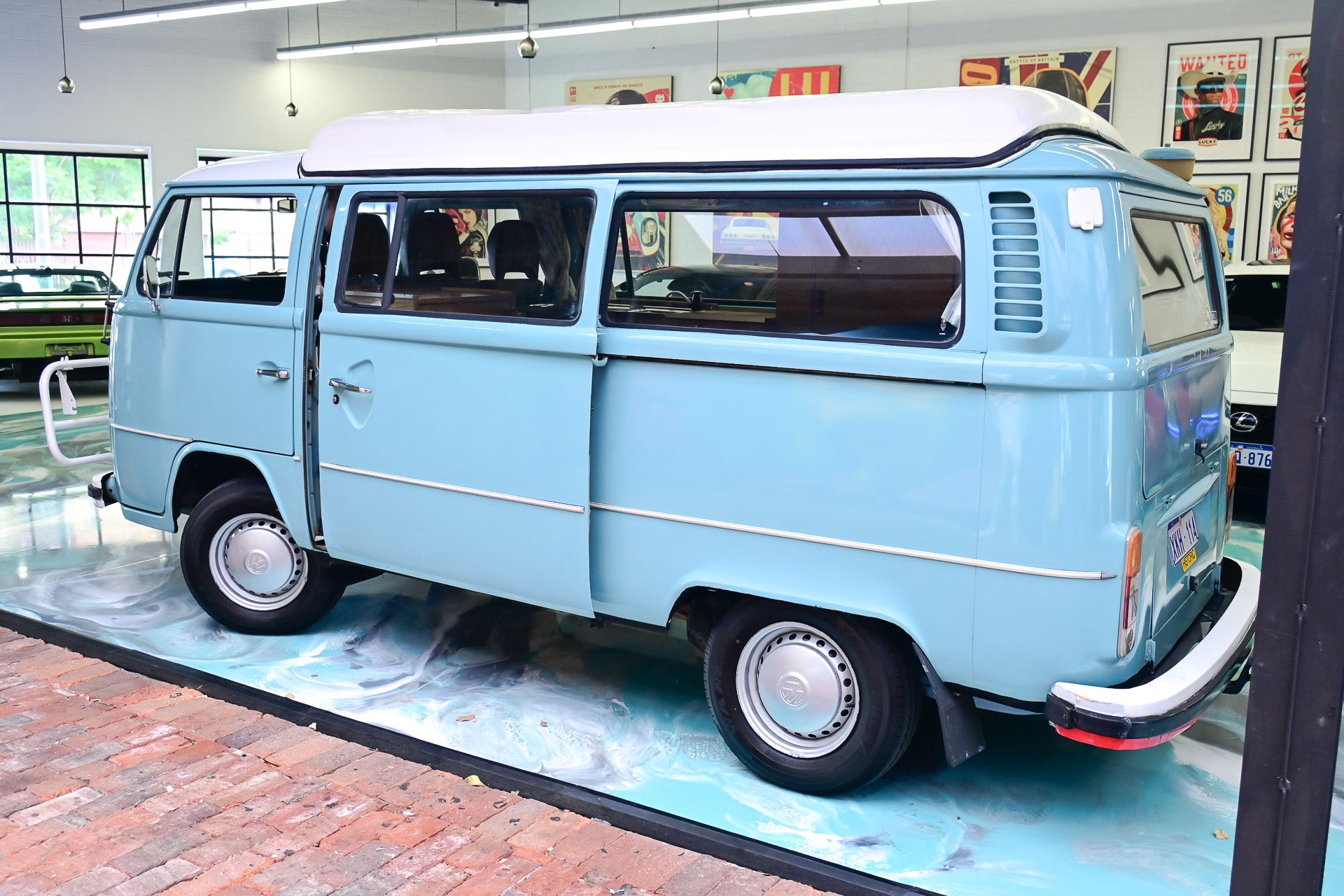 1976 VW Kombi Camper Van