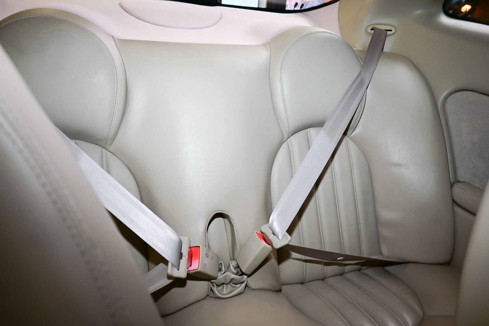 2000 Jaguar XK8 Sport