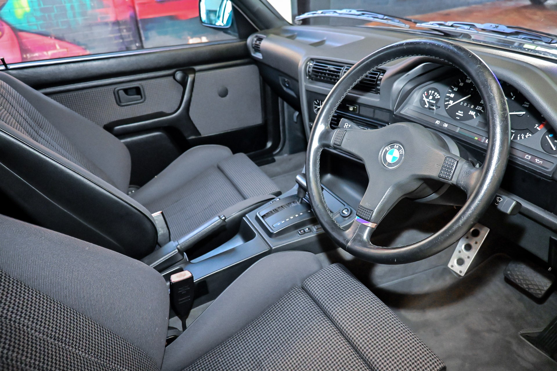 NEW ARRIVAL!! 1990 BMW 320i E30