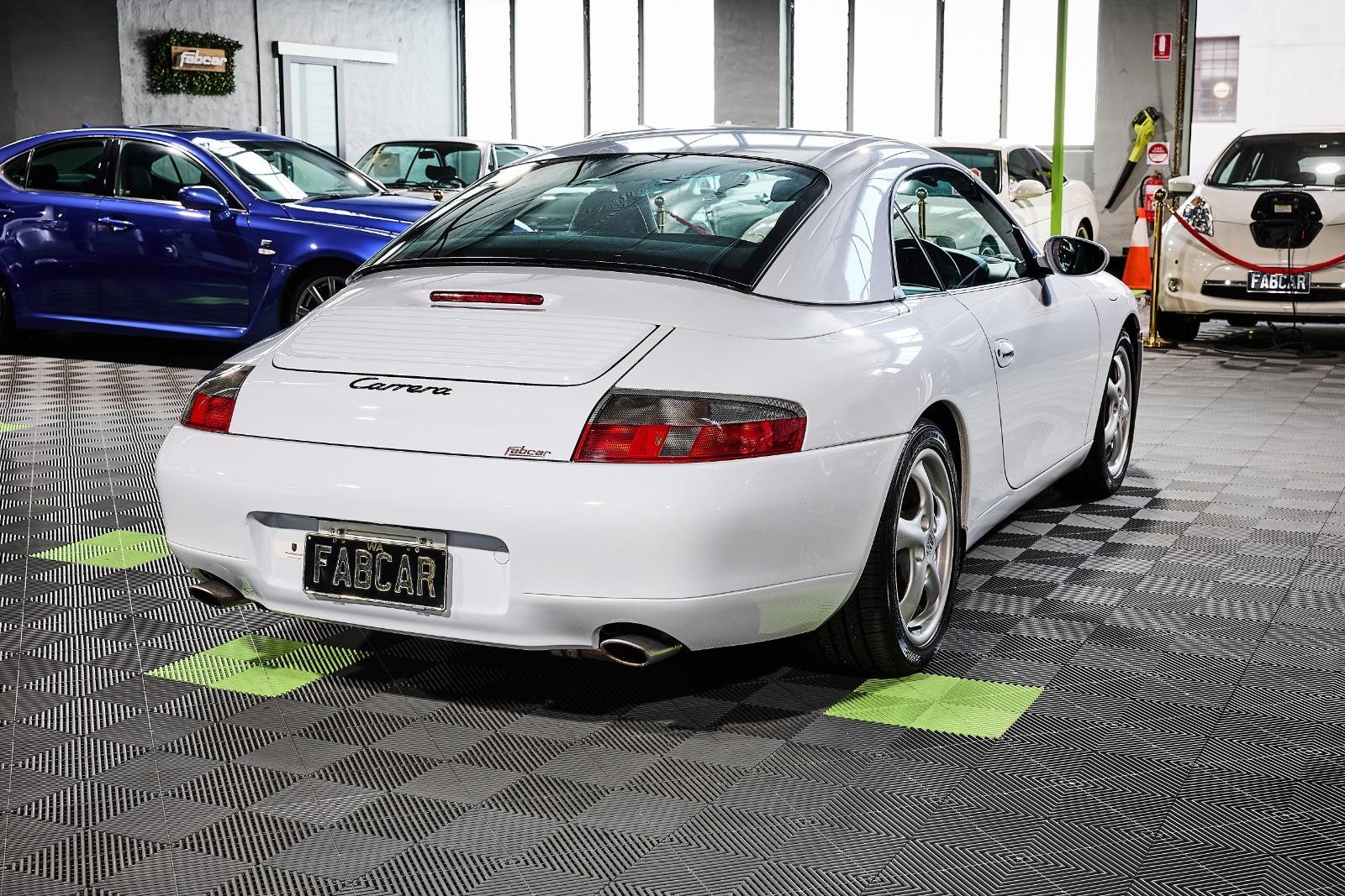 1999 Porsche 996 911 Carrera 4