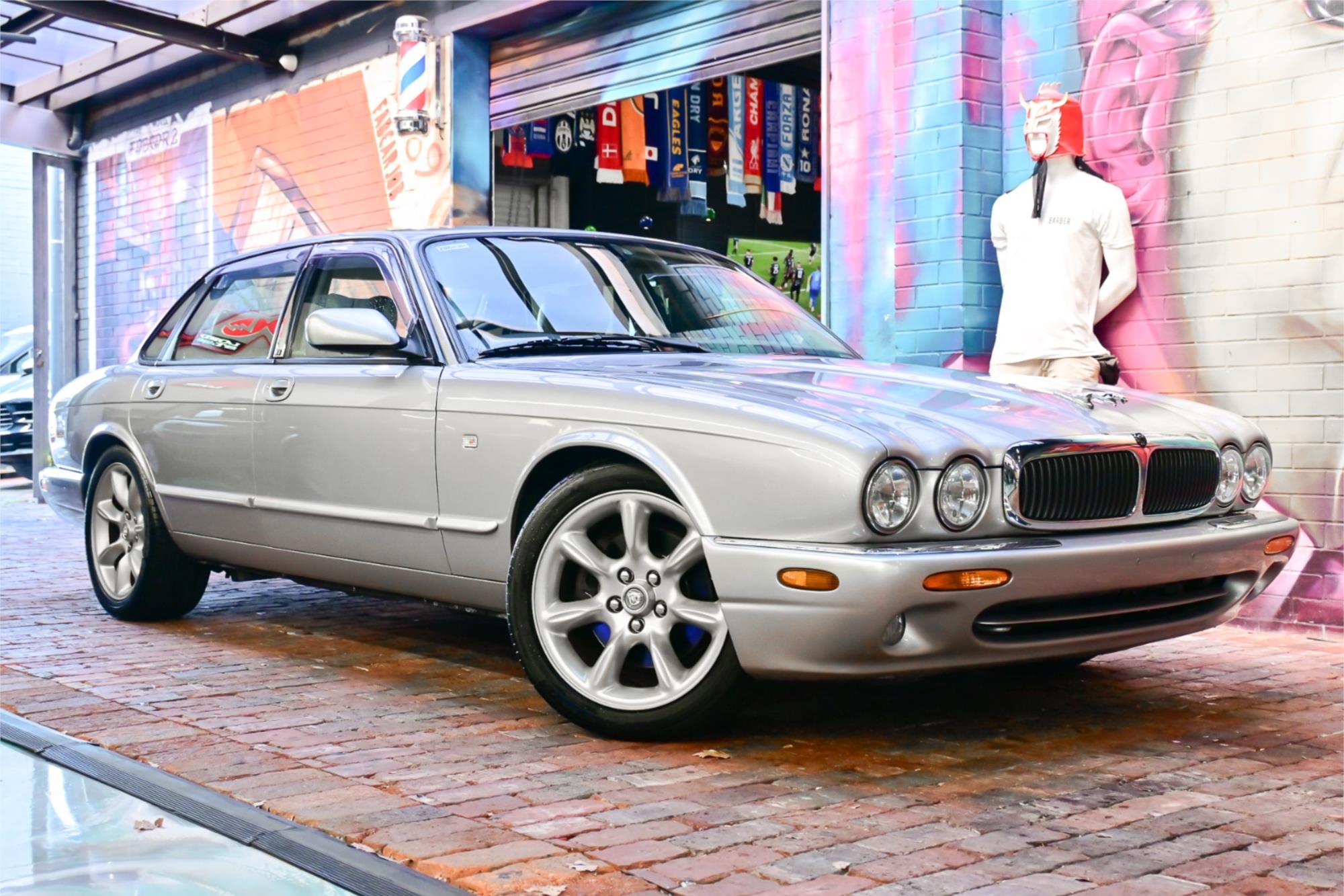 2000 Jaguar XJR (X308 generation)