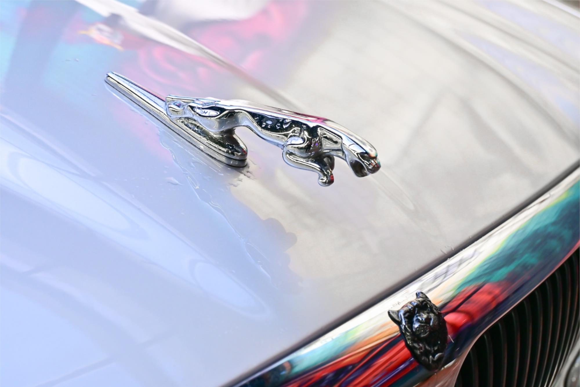 2000 Jaguar XJR (X308 generation)