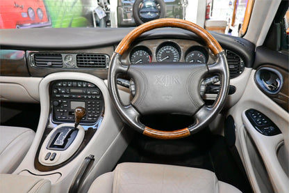 2000 Jaguar XJR (X308 generation)