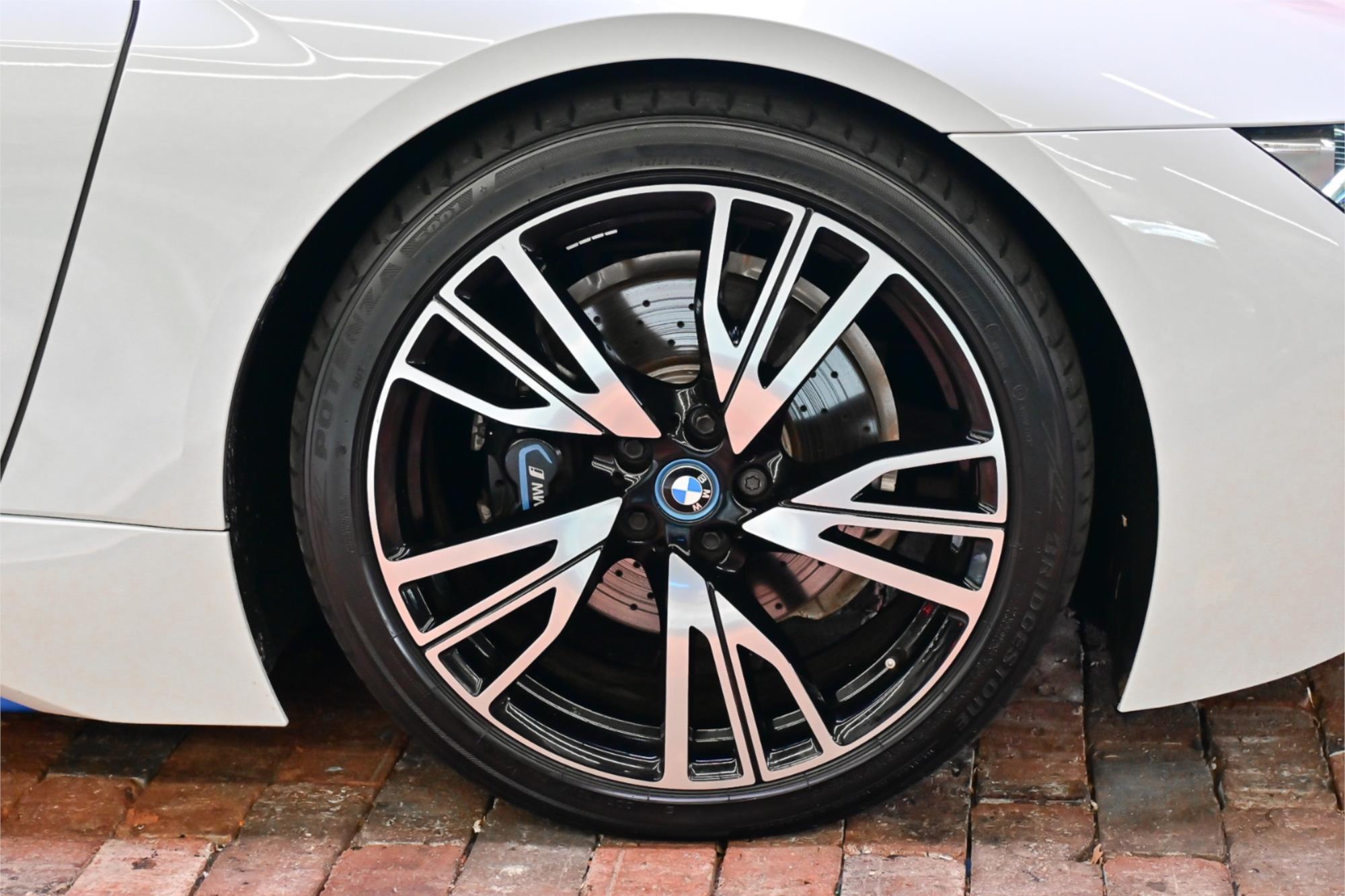 2015 BMW i8