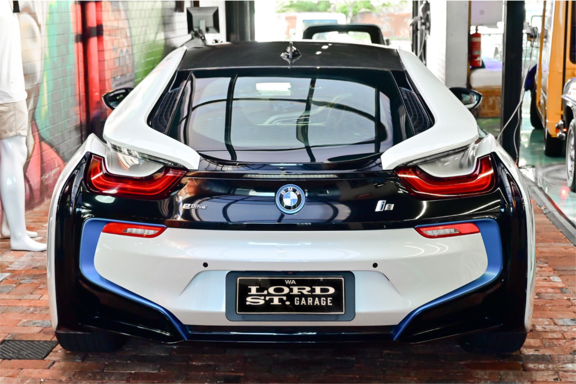 2015 BMW i8