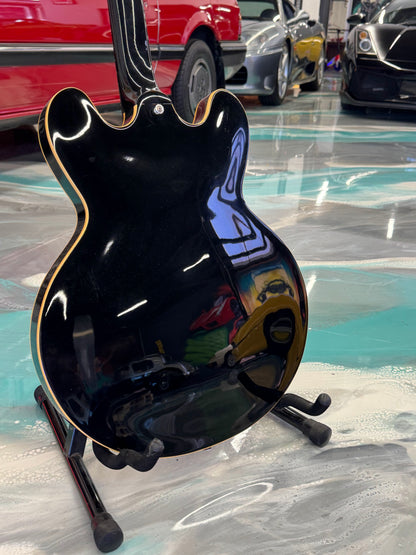 2018 Gibson ES-335 – Ebony Finish with P-90 Pickups