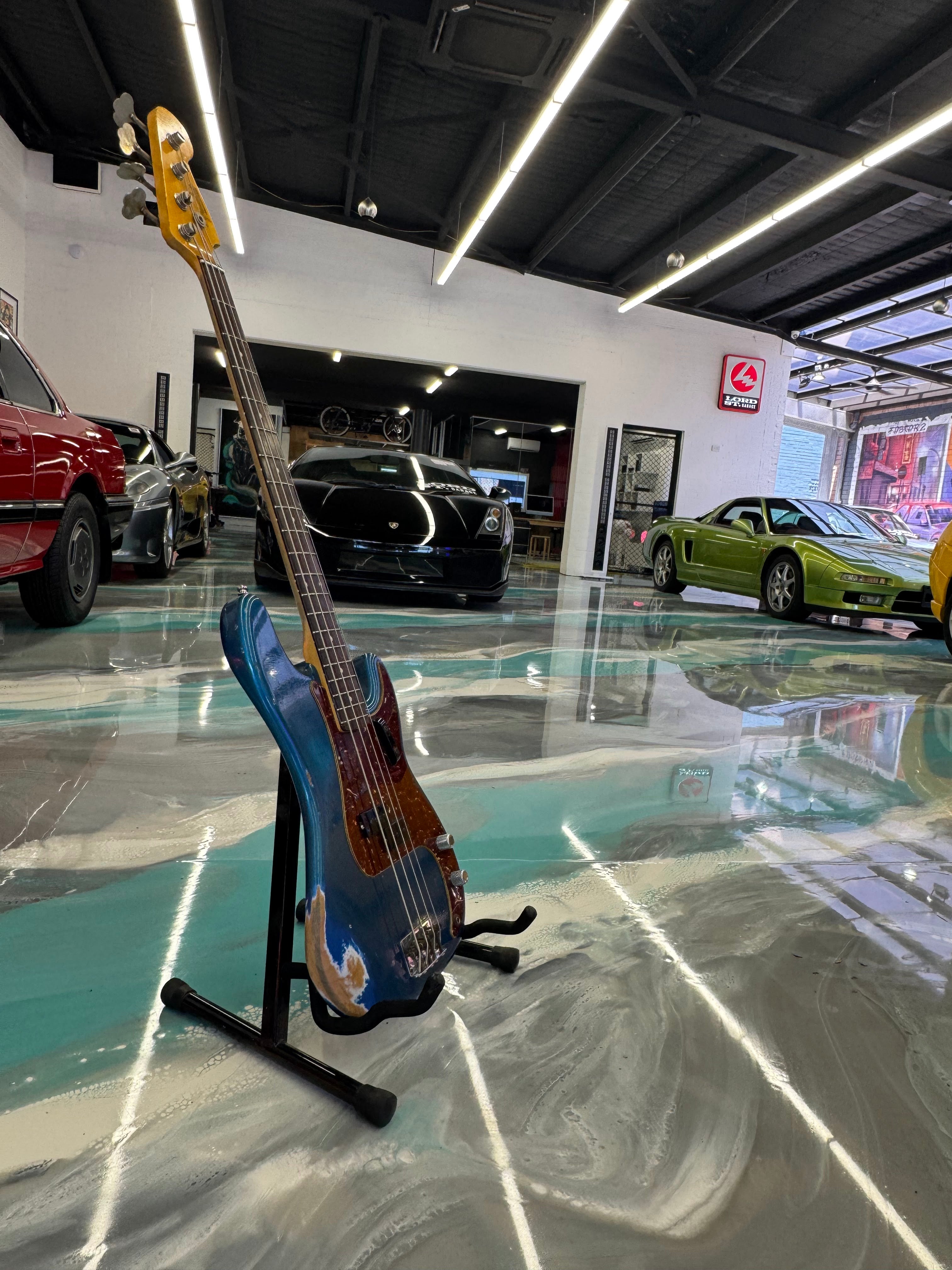 REISSUE 1963 Fender Precision Custom Shop Relic w/Alder Body, Maple on Rosewood