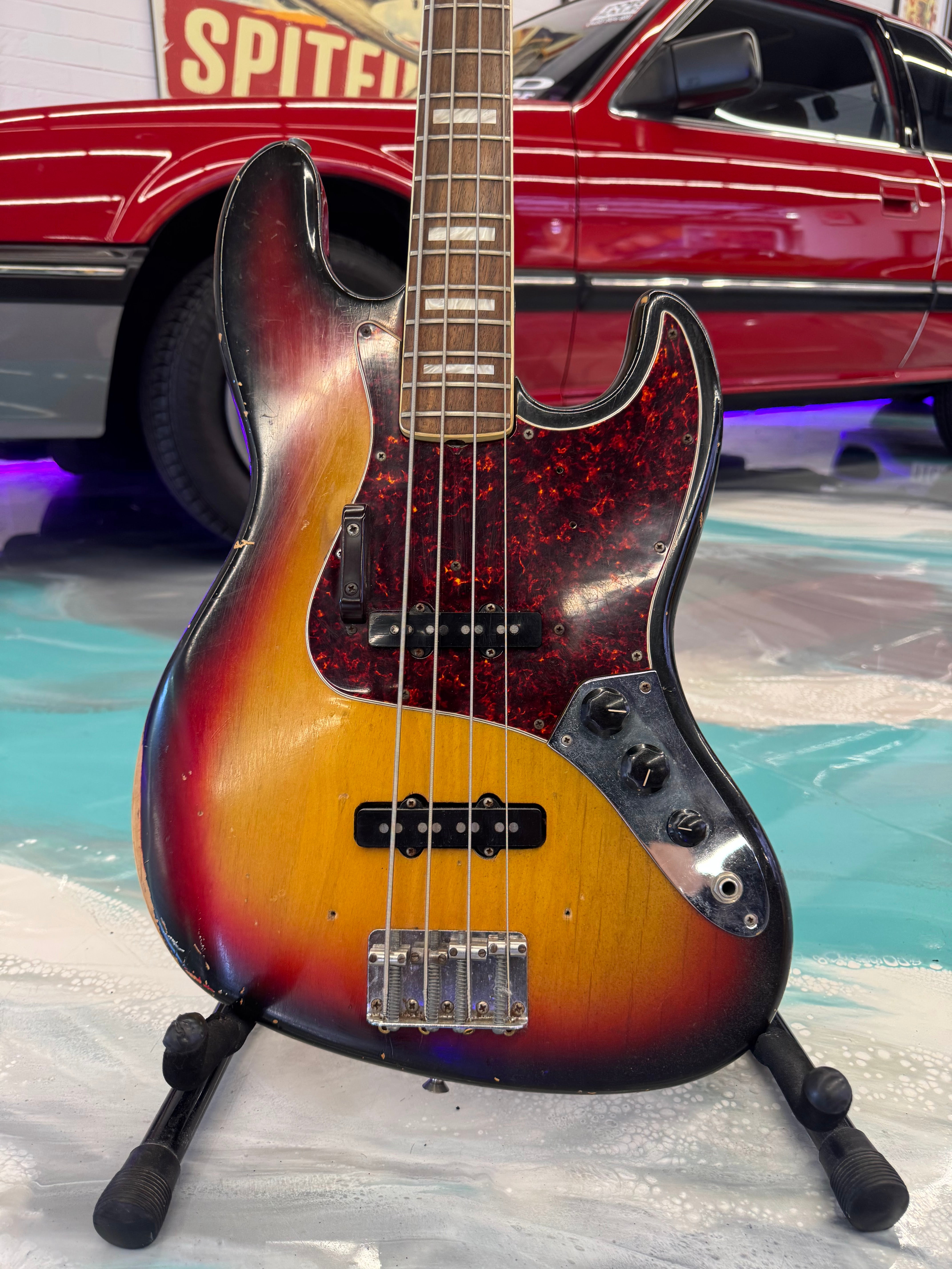 1972 Fender Jazz Bass in Sunburst w/Rosewood Neck