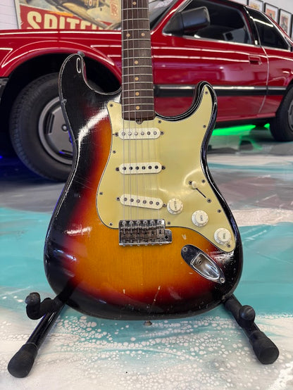 1962 Fender Stratocaster in Sunburst w/Rosewood Slab