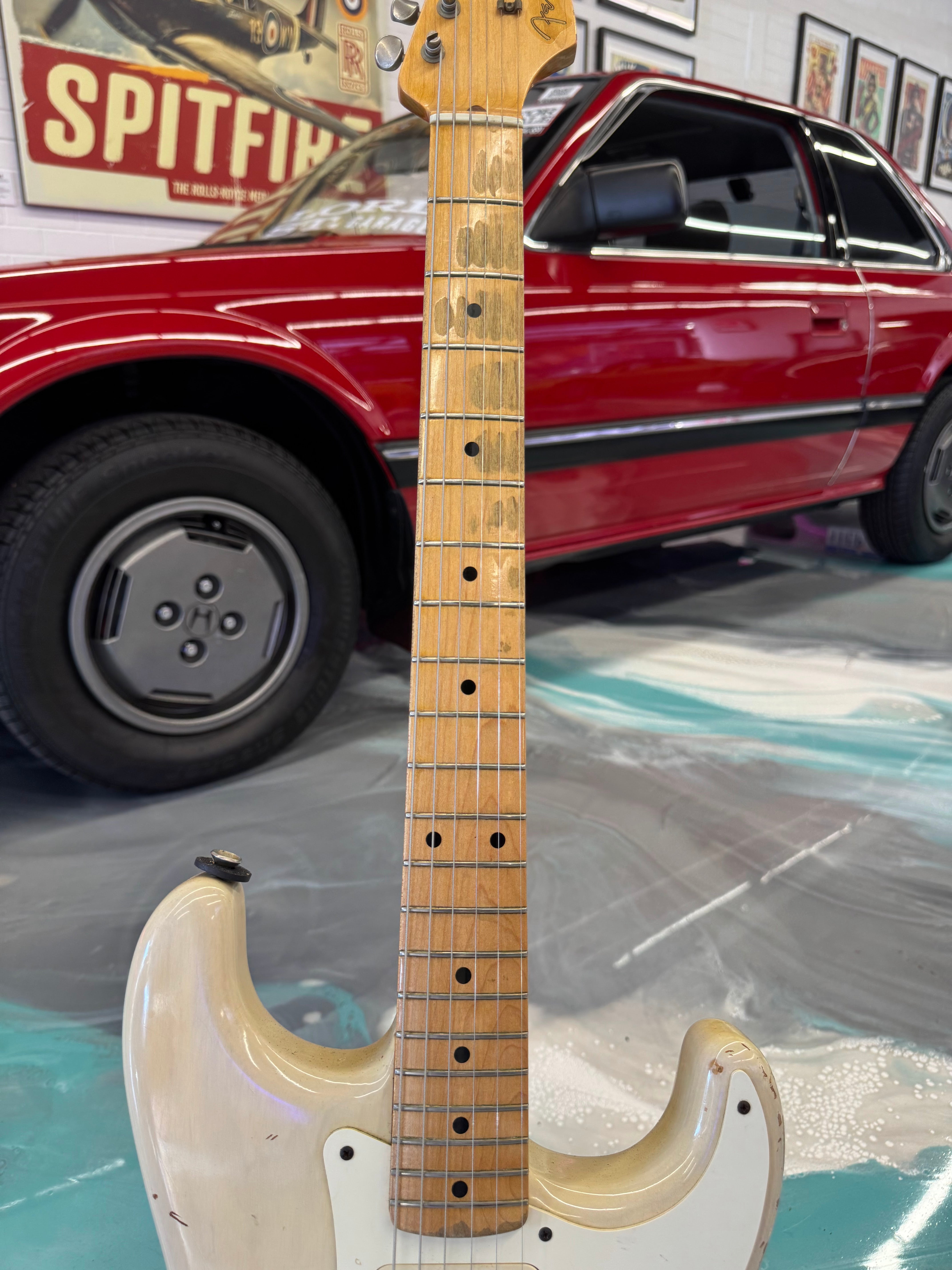 REISSUE 1956 Fender Stratocaster in Mary Kaye Relic