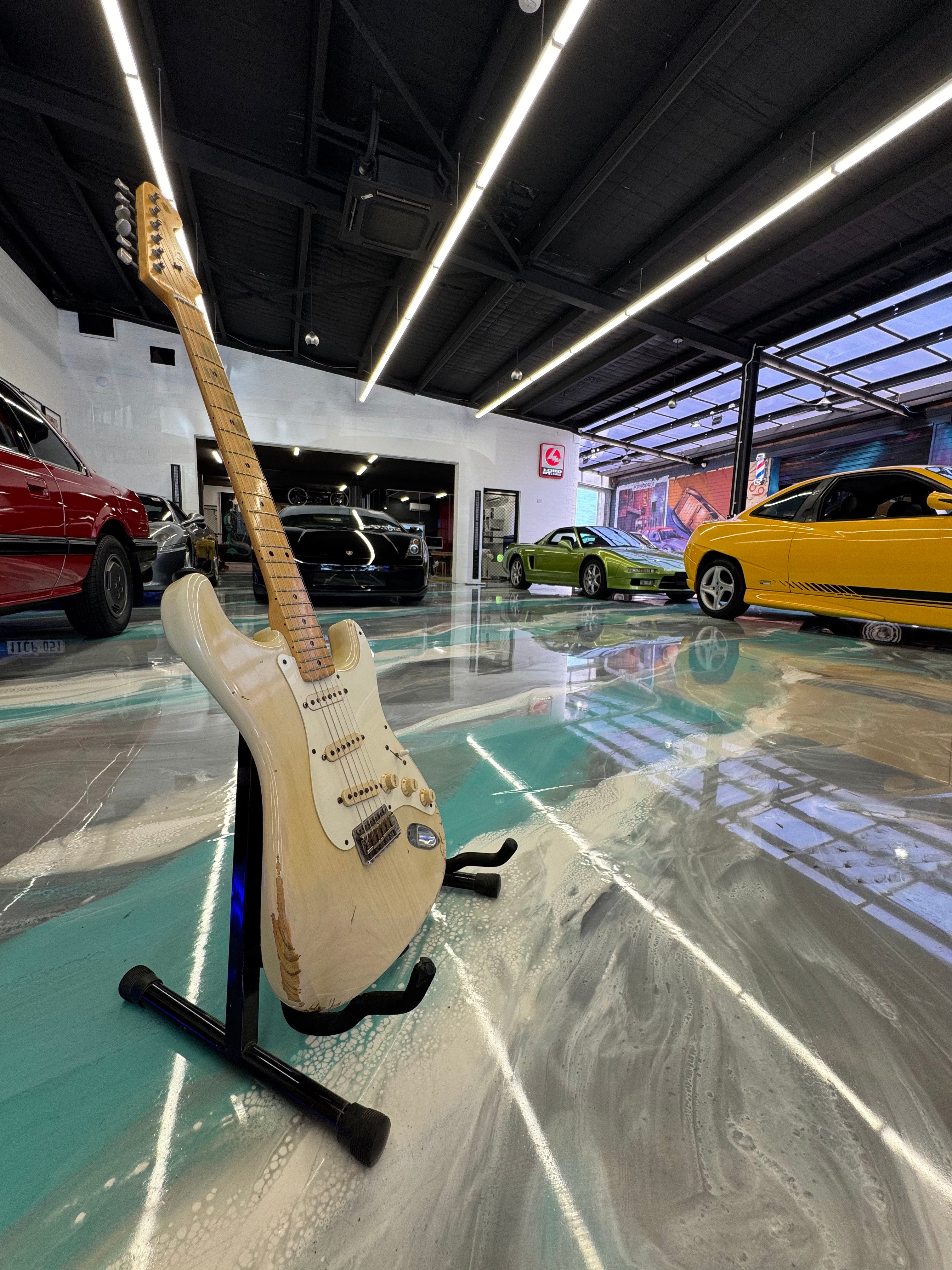 REISSUE 1956 Fender Stratocaster in Mary Kaye Relic