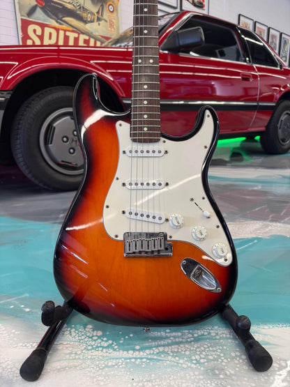 REISSUE 1954 Fender Commerative Stratocaster - Enamel Badge