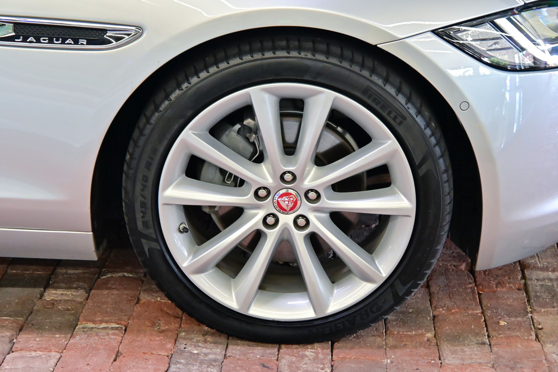 2015 Jaguar XF