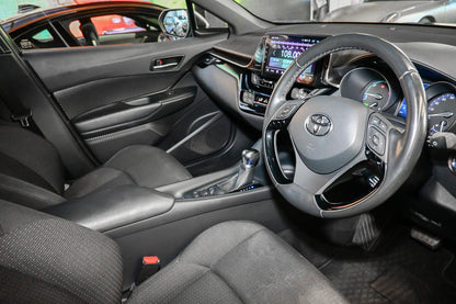 2019 Toyota C-HR S Wagon Hybrid (WHITE)