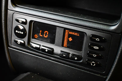 2000 Porsche 996 911 Carrera