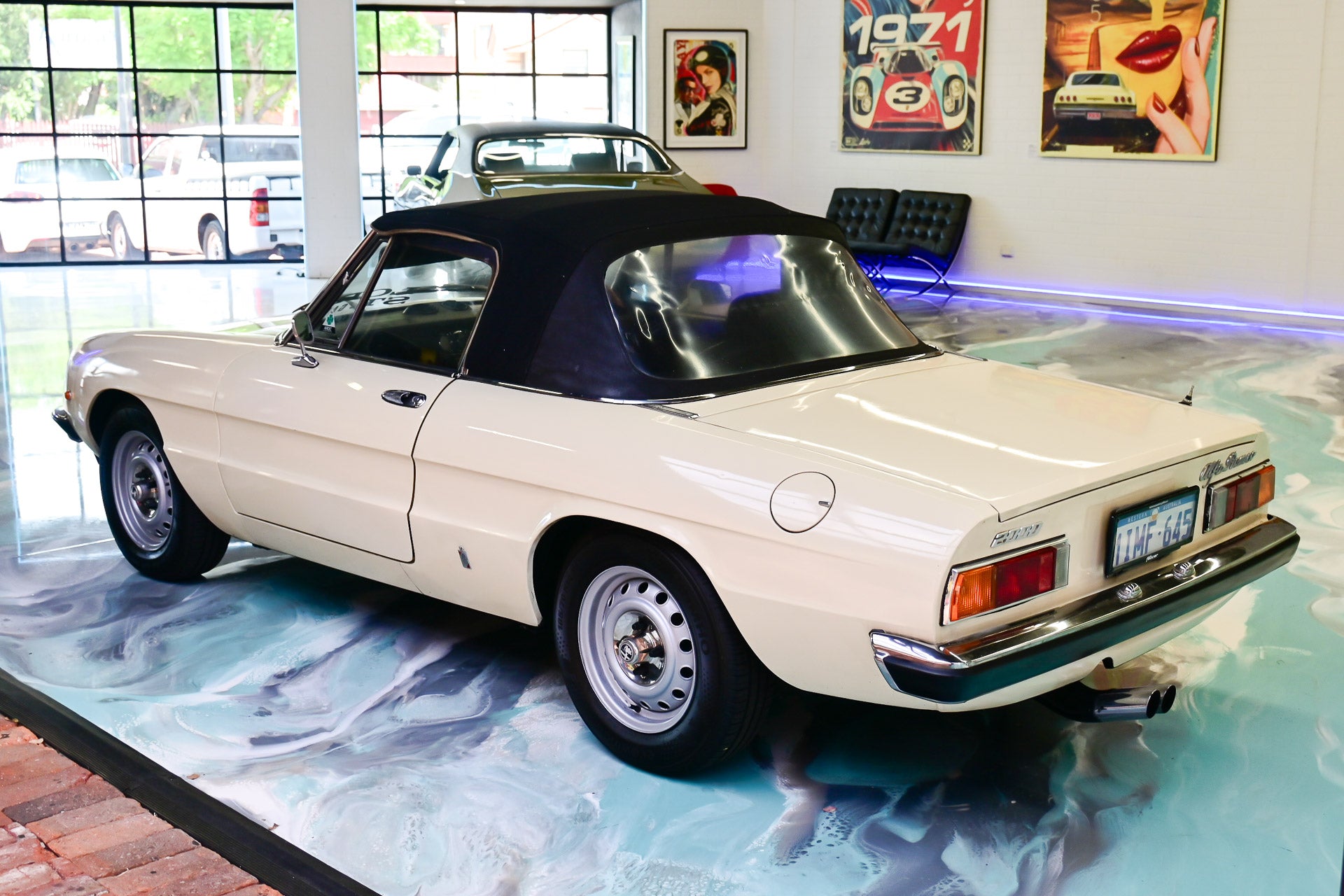 1975 Alfa Romeo Spider 2000 Veloce