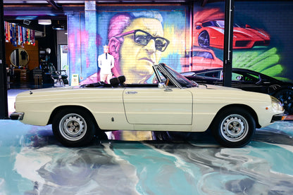 1975 Alfa Romeo Spider 2000 Veloce