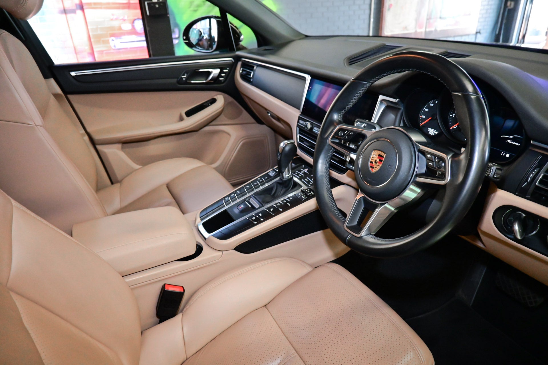 2021 Porsche Macan