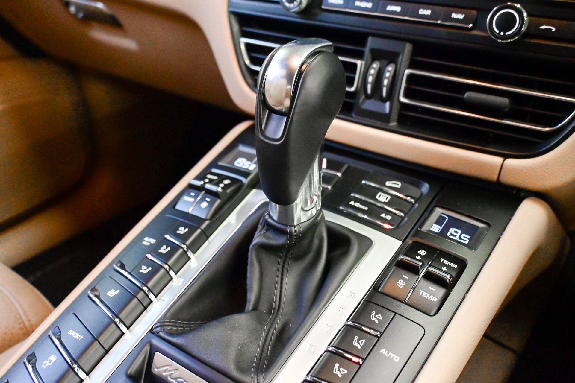 2021 Porsche Macan