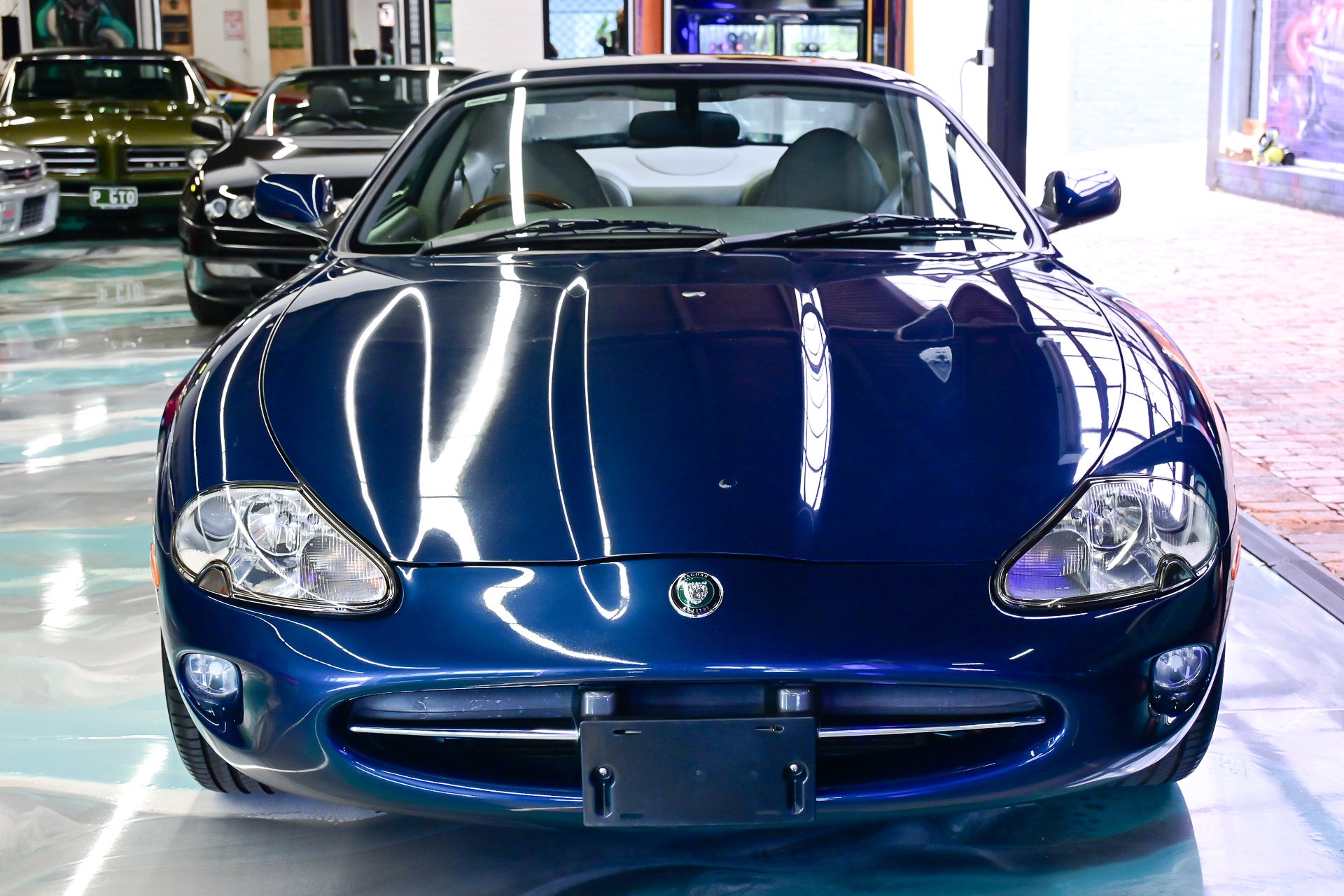 2000 Jaguar XK8 Sport
