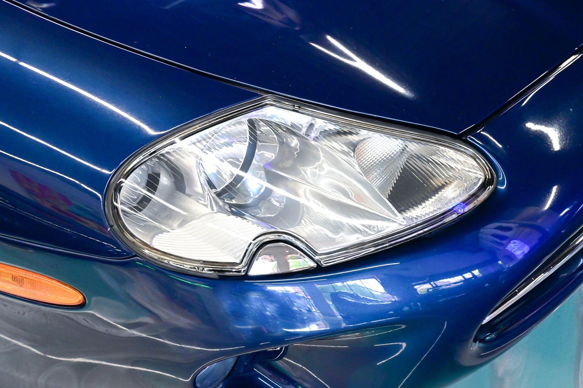 2000 Jaguar XK8 Sport