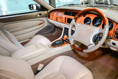 2000 Jaguar XK8 Sport