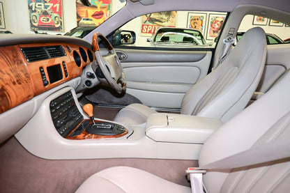 2000 Jaguar XK8 Sport