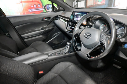 2019 Toyota C-HR S Wagon Hybrid (PEARL WHITE)