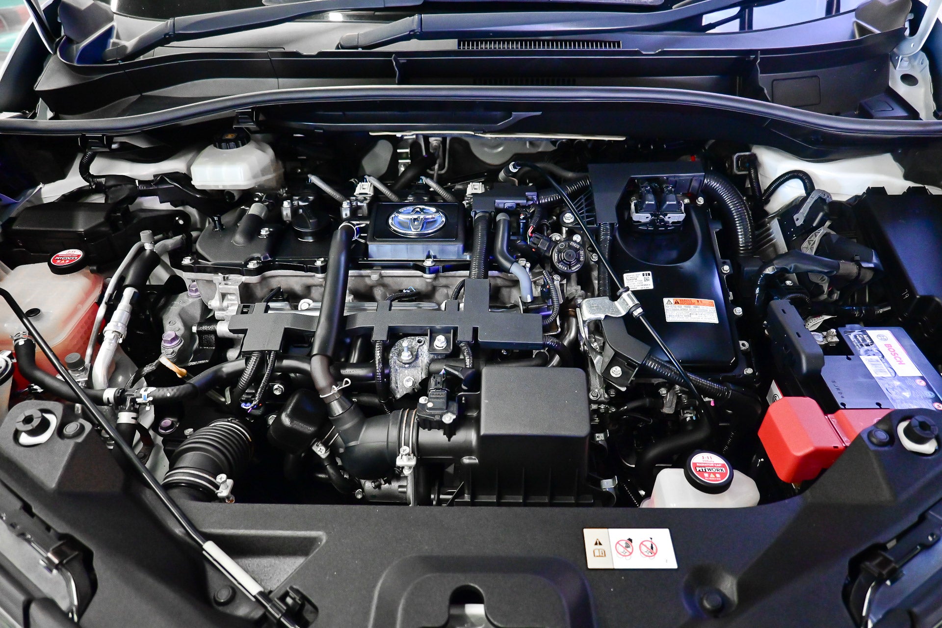 2019 Toyota C-HR S Wagon Hybrid (PEARL WHITE)